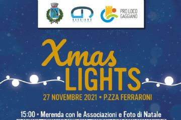 Accensione dell&#39;albero e delle luci di Natale